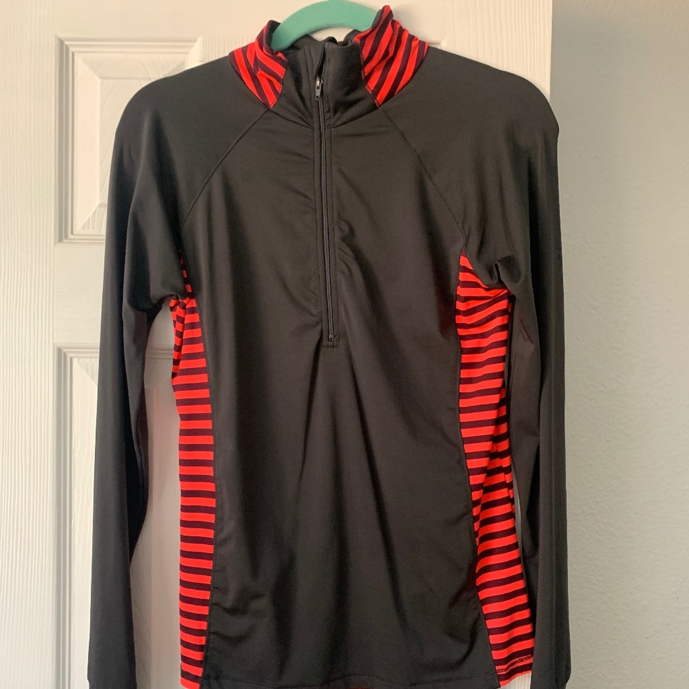 Lightweight activewear jacket